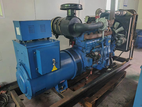 海陵100kW柴油发电机组使用多级机油有哪些优缺点？
